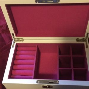 White elegant jewelry box